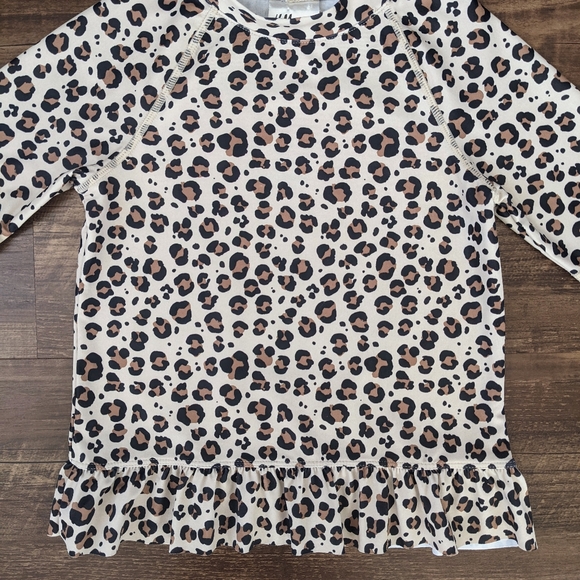 NEW! H&M Leopard Rash Guard - Picture 7 of 8